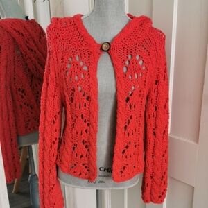 MODA International red hooded chunky cardigan with one button enclosure. L
